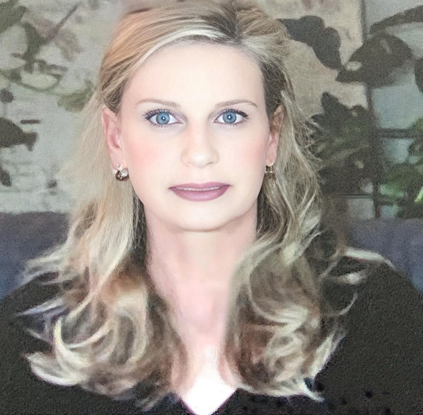 profile photo of Roxanne Flaherty